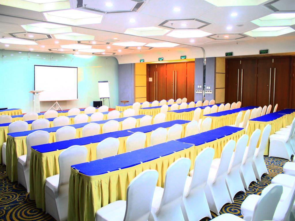 Holiday Inn Express Tianjin Binhai Exterior foto