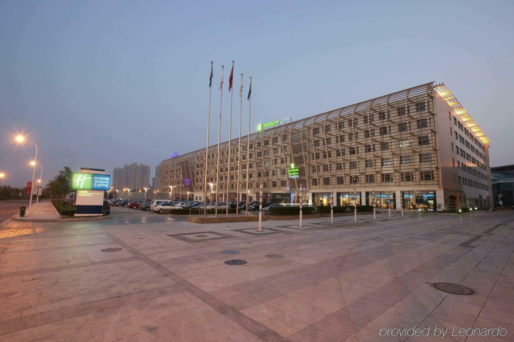 Holiday Inn Express Tianjin Binhai Exterior foto
